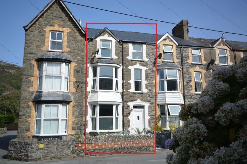 12 Marine Gardens, Barmouth, LL42 1HL 5 bed terraced house for sale £