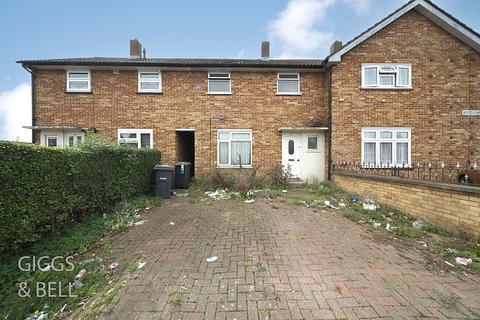 31 Bretts Mead, Luton, LU1 5NG