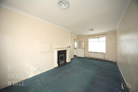 31 Bretts Mead, Luton, LU1 5NG