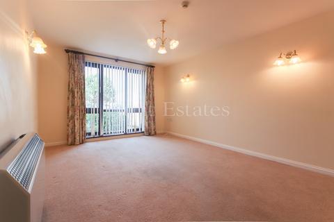 2 bedroom flat for sale, Avalon Park, La Grande Route De La Cote, St. Clement, Jersey. JE2 6FH