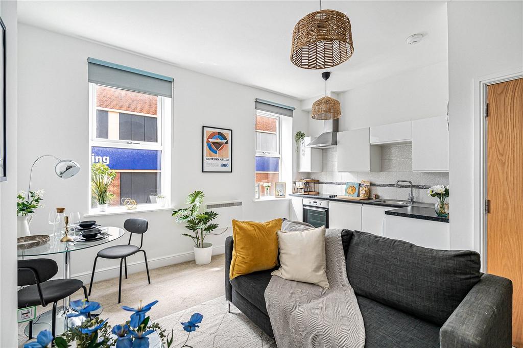 Apartment in London - View 3