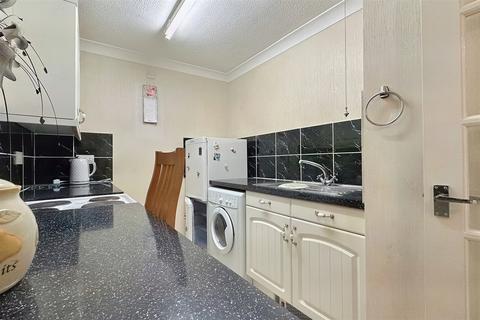 1 bedroom flat for sale - Chandlers Ford