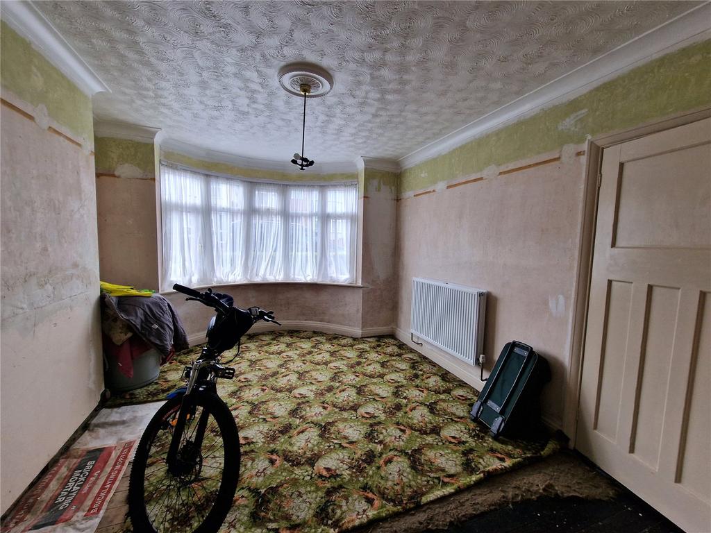 Rosemary Crescent, Woodsetton, Dudley, West Midlands, DY1 3 bed semi