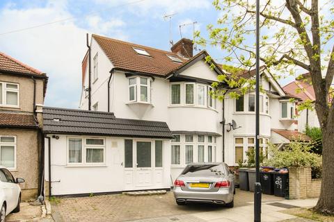 5 bedroom semi-detached house to rent, Sherrick Green Road, Gladstone Park, London, NW10
