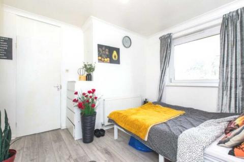 53 Clendon Way, London, SE18 7DT