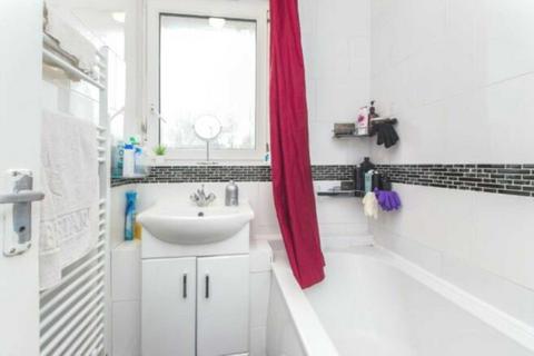 53 Clendon Way, London, SE18 7DT