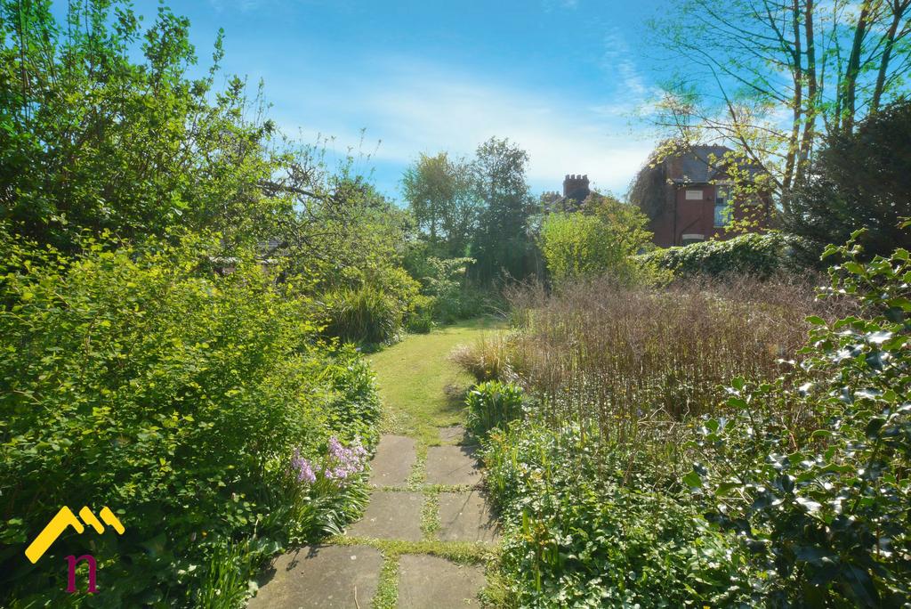 Clifton Gardens, Goole, Goole, DN14 6 bed detached house for sale £