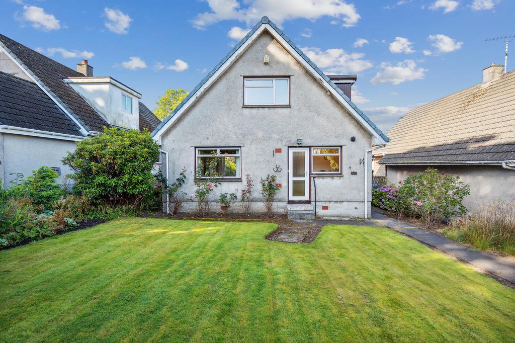 Sycamore Way, Carmunnock, Glasgow, G76 9DB 3 bed detached house for