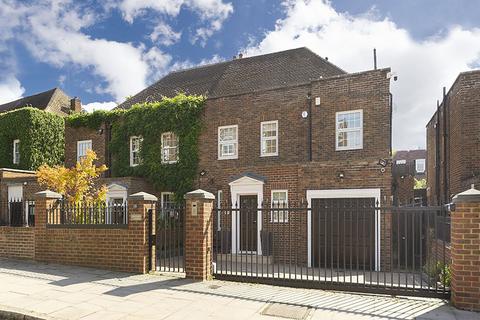35 Boundary Road, London, NW8 0JE