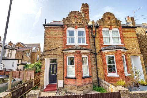 22a Glenthorne Road, Kingston Upon Thames, KT1 2UB