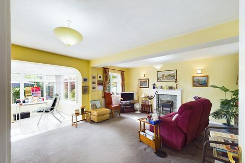 61 Columbia Drive, Lower Wick, Worcester, WR2 4DB