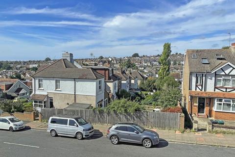 3 bedroom terraced house for sale, Barnett Road, Brighton BN1