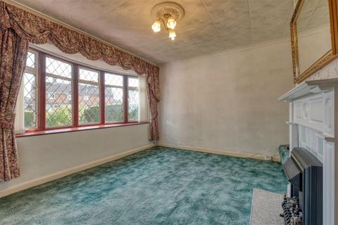 201 Foxlydiate Crescent, Redditch, B97 6NS