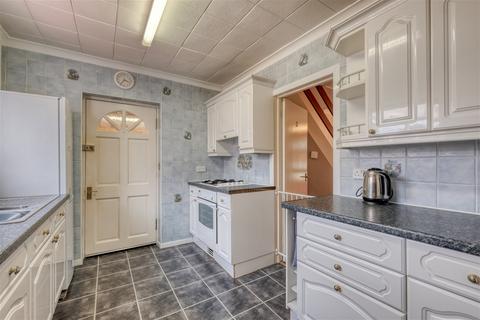 201 Foxlydiate Crescent, Redditch, B97 6NS