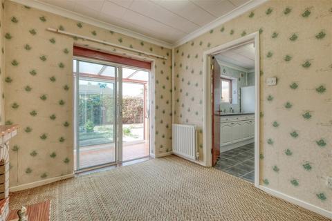201 Foxlydiate Crescent, Redditch, B97 6NS