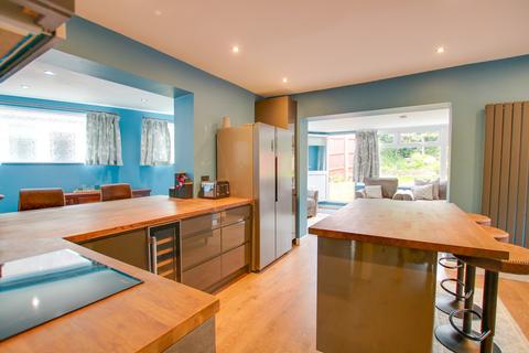 3 bedroom detached bungalow for sale - GUIDE PRICE £350,000 - £375,000! EXTENDED! BEAUTIFULLY PRESENTED!