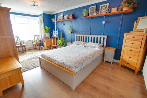 26 Burnham Chase, Southampton, SO18 5DF