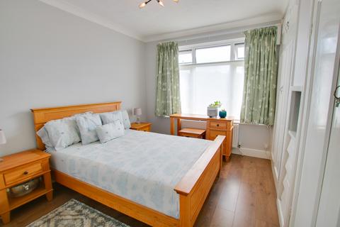 26 Burnham Chase, Southampton, SO18 5DF