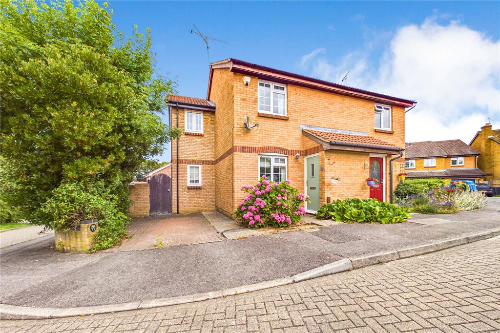 The Hydes, Tilehurst, Reading, RG31 3 bed semidetached house for sale