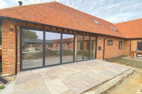 3 bedroom barn conversion to rent, Greatham Lane, Greatham