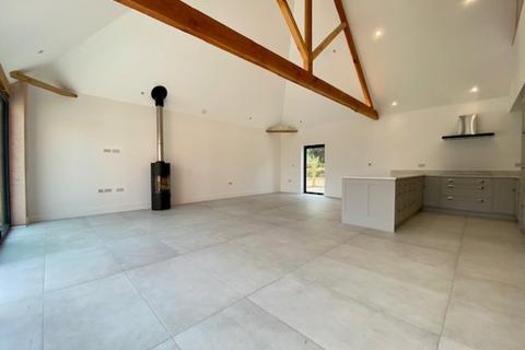 3 bedroom barn conversion to rent, Greatham Lane, Greatham