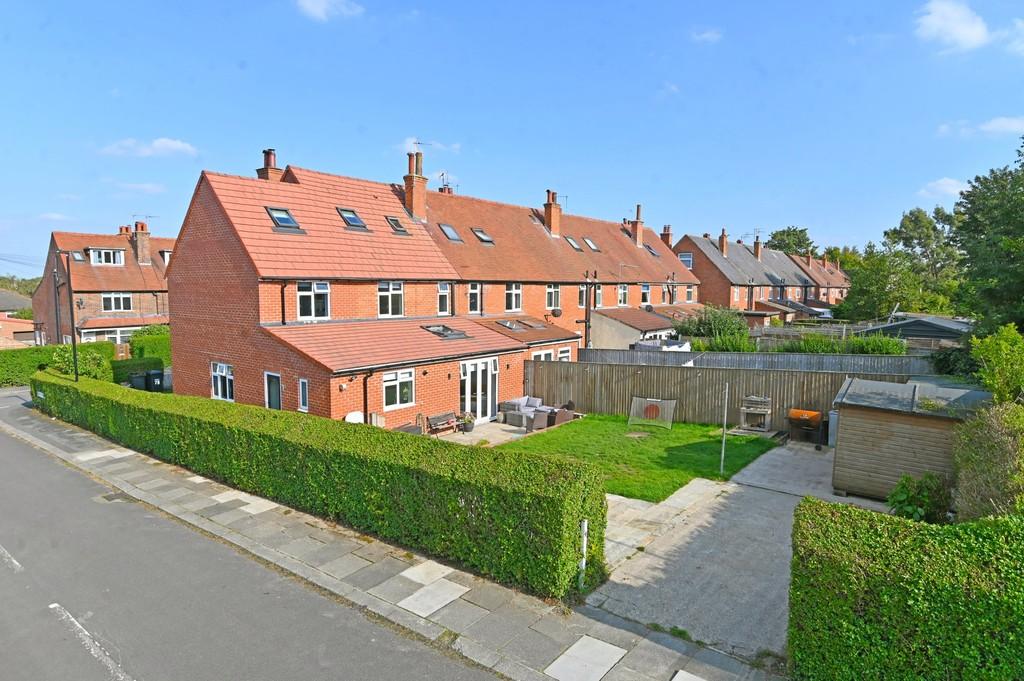 Swarcliffe Road, Harrogate 4 bed end of terrace house for sale £369,950