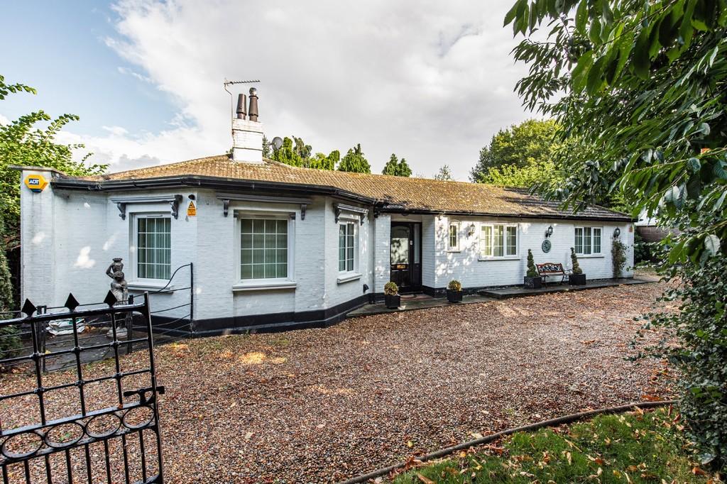 Hethersett 3 bed lodge for sale £530,000