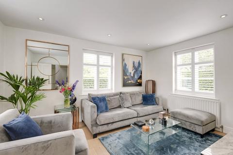 2 bedroom end of terrace house for sale, Hogarth Hill, Hampstead Garden Suburb