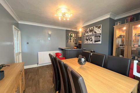 3 bedroom semi-detached house for sale - York Road