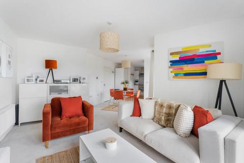 11 Hengist Way, Wallington, SM6 9BP