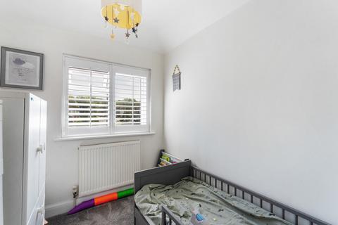 53 The Causeway, Carshalton, SM5 2LZ