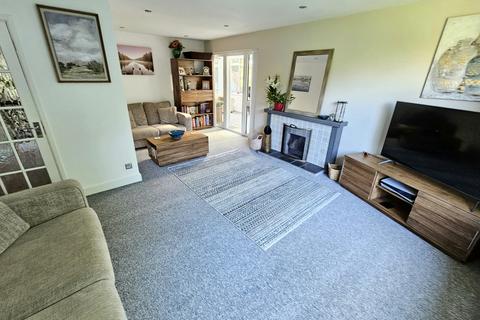 2 bedroom detached bungalow for sale, Valley Road, Finmere
