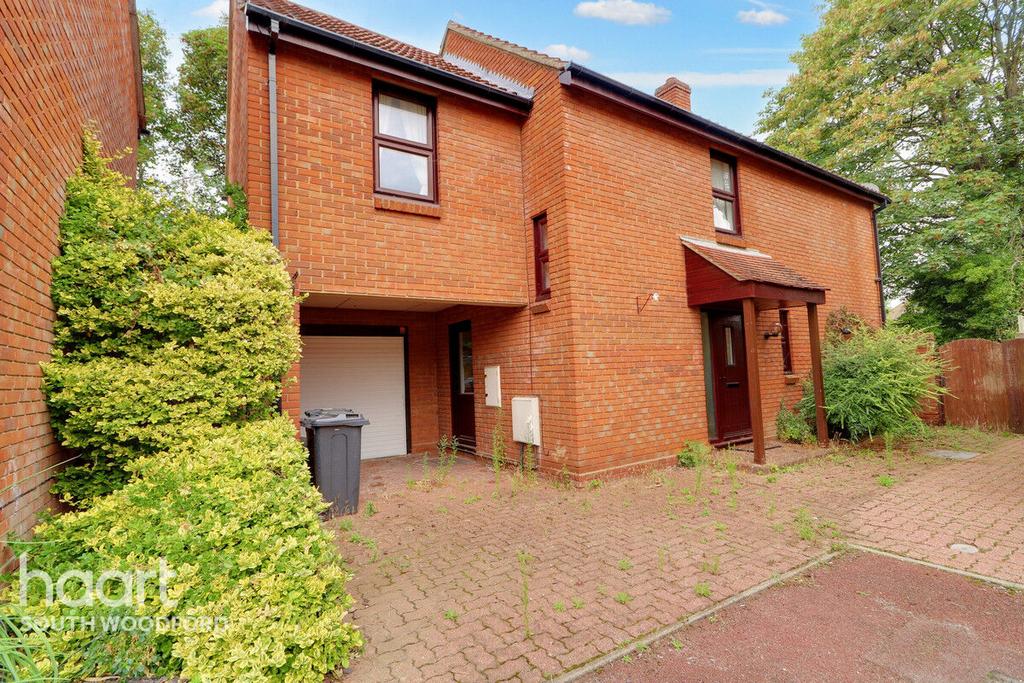 Avon Way, South Woodford 4 bed detached house for sale £700,000