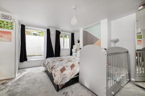 Flat 1, 11 Normanton Road, South Croydon, CR2 7AE