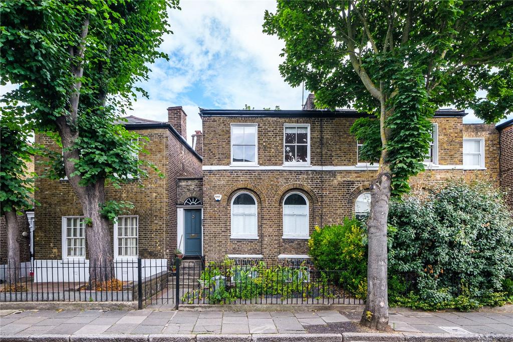 Shepperton Road, East Canonbury, London 3 bed terraced house for sale