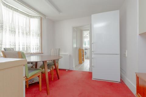 15 Lavers Road, London, N16 0DU