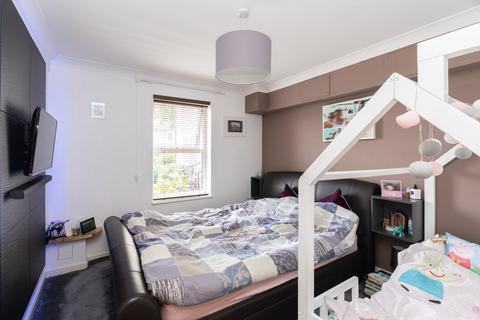 1 bedroom apartment for sale, St Margarets Court, Dorking