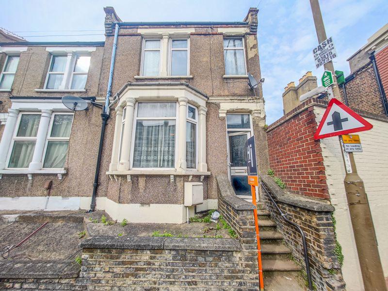Plumstead Common Road, Plumstead 3 bed end of terrace house for sale