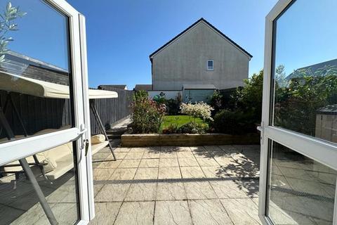 3 Chapel Green, Shortlanesend, Truro, TR4 9FH