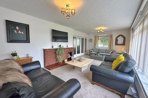 55 Bealeys Lane, Walsall, WS3 2JU
