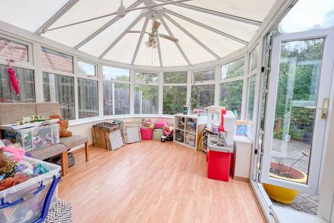 20 Lindrosa Road, Sutton Coldfield, B74 3JZ