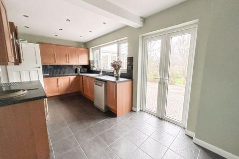 20 Lindrosa Road, Sutton Coldfield, B74 3JZ