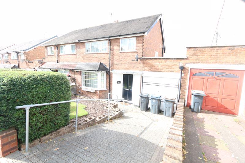 Yateley Crescent, Great Barr, Birmingham B42 1JQ 3 bed semidetached