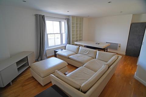 2 bedroom penthouse to rent, Dale Street, Leamington Spa