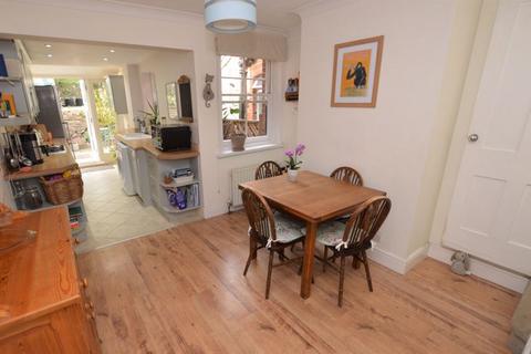 25 Eashing Lane, Godalming, GU7 2JZ