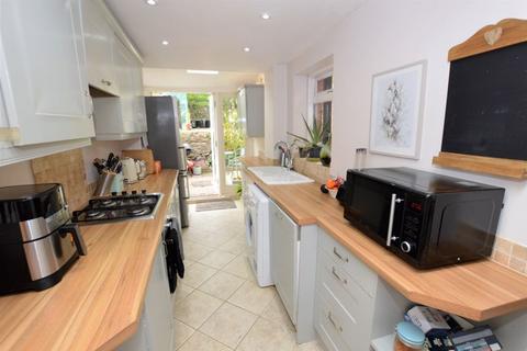 25 Eashing Lane, Godalming, GU7 2JZ