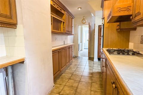 62 Whitegate Road, Chadderton, Oldham, OL9 9PW