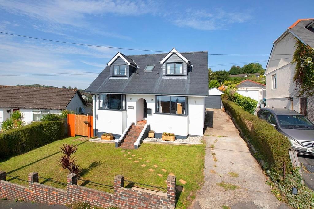 Murley Crescent, 4 bed detached house for sale £750,000