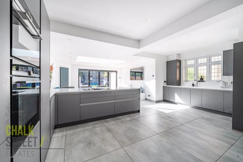 22 Cranbrook Drive, Gidea Park, Romford, RM2 6AP