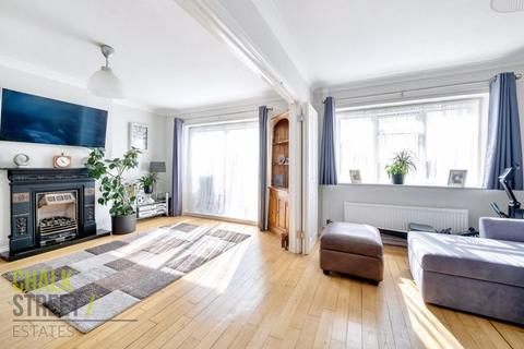 22 Durham Avenue, Romford, RM2 6JS